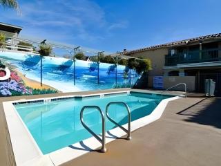 Laguna Brisas - A Beach Hotel - 1