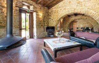 Awesome Home In Laureana Cilento - 8