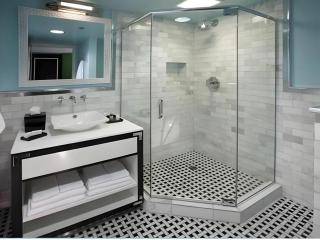 Cabana Suites at El Cortez - 4