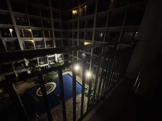 Entire 1 BR condo unit with balcony at MOA complex - 5