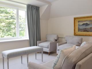The Garden Suite - Oathlaw - 8