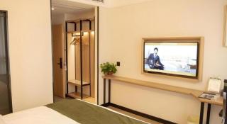 Green Tree Inn Fuyang Funan County Tianzhu Square - 2