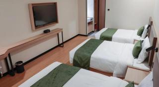 GreenTree Inn Express Shandong Qingdao Chengyang District Aodong Road - 4