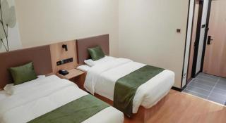 GreenTree Inn Express Shandong Qingdao Chengyang District Aodong Road - Qingdao - 1