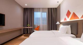 Borrman Hotel Zhonghsan Guzheng Huayi Plaza Light Rail Station - Zhongshan - 1