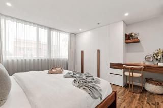 Bondi Breeze Apartment - 3