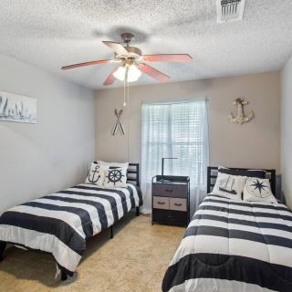 Amazing cozy 3BR 2BH with Yard,Garage,Pet welcome! - 3