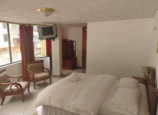 Hotel Puerta del Sol - Baños - 4