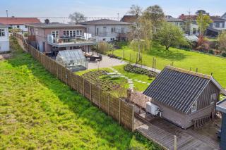 Sea And Meadow Views Space And Calm - 7