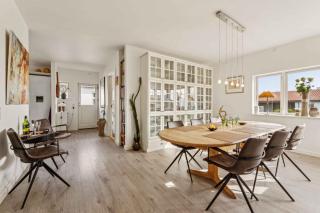 Sea And Meadow Views Space And Calm - 3