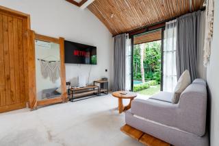 Hijau Villa by EVDEkimi - Charming 2BR escape with Pool, Outdoor Lounge, Lush Garden - Long stay extras - Ubud - 8