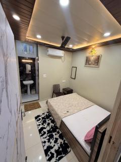 Shiv Balaji Guest House - 7