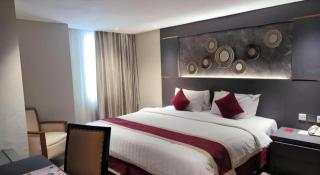 Hermes Palace Hotel Medan - 2