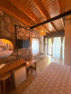 Ayvalık Stone Retreat in Küçükköy - 6