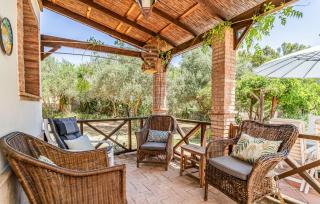 Gorgeous Home In Algodonales - 4