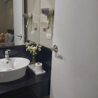 T3 Airport Condo Escape by JM and Ian - Manila - 2