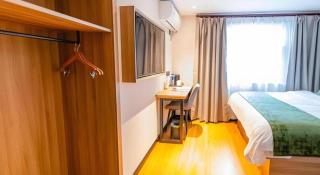 GreenTree Inn Shanghai Xupu Bridge Hotel - Shanghai - 1