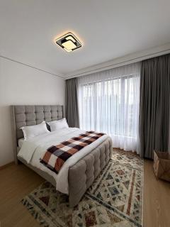 classy executive two bedroom apartment with fully equipped gym ample parking space children playing ground and amazing scenic views - Nairobi - 0