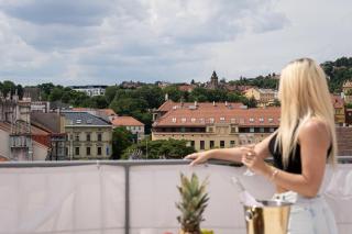 Sky Luxury Penthouse - Prague - 3