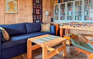 Amazing Home In Tunhovd With Sauna - 8