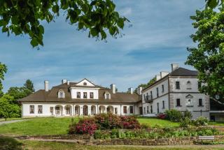 Dwór Kombornia Hotel&SPA - Kombornia - 0