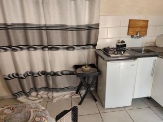 Ultra Housing Suite - Johannesburg - 8