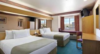 Microtel Inn & Suites by Wyndham Albuquerque West - Albuquerque - 4