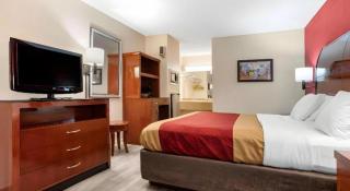 Econo Lodge - Pearl - 9