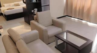Zahra Syariah Hotel Kendari - Kendari - 5