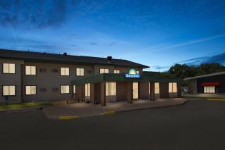 Days Inn by Wyndham Winona - Winona - 2