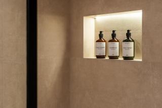 Cozy Marina Studio, Canal View with a Balcony - 7