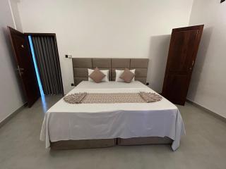 Bohemian Vibe - Kandy - 6