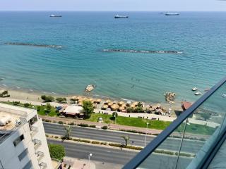 Stunning 1 Bed in Trilogy, Limassol Seafront - Limassol - 6