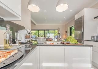 Bryn View - Cwrt-newydd - 1