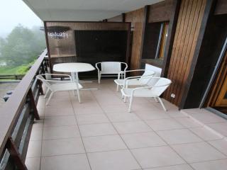 Charming apartment with hill view - 2