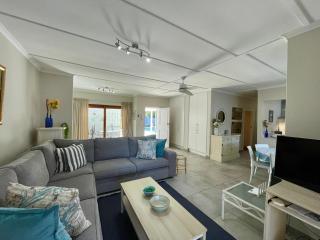 Cozy Dozy Beach House - Plettenberg Bay - 5