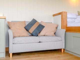 Shepherds Hut Retreat - 2