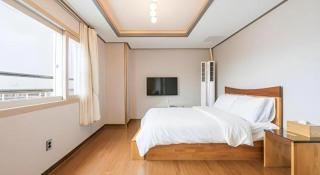 Jeju Maple Hotel - 2