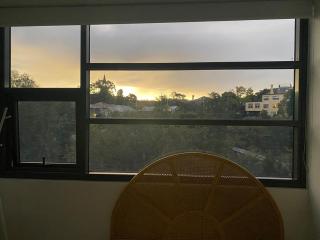 Like New International Airport Spacious Sunset Home 2b2b1c - 9