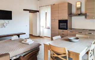 Stunning Apartment In Lubriano With Sauna - 8