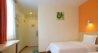 7 Days Inn Luzhou Commercial Pedestrian Street Center - Luzhou - 5