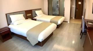 GreenTree Alliance Jiangsu Yangzhou Hanjiang Middle Road Libao Square Hotel - 3