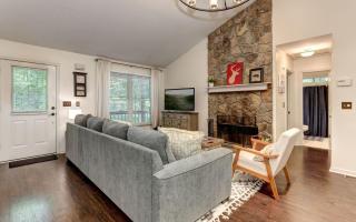 Deer View Retreat - Ramp to Home Wood-Burning Fireplace Netflix Ping Pong - Jasper - 5