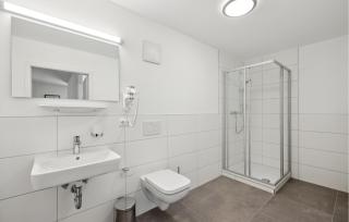 Gorgeous Apartment In Altenkirchen - Altenkirchen - 5