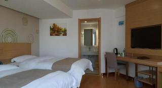 GreenTree Inn Anqing Qianshan County Sunshine City Express Hotel - Anqing - 2
