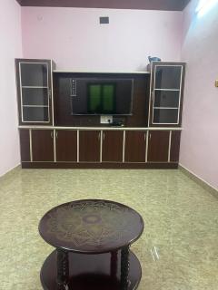 Meenakshi Amman Home stay - Madurai - 9