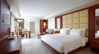 Hotel Santika Makassar - Makassar - 9