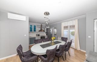 4 Bedroom Awesome Apartment In Stobrec - Split - 3