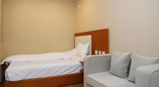 Beijing Yi Jia Hotel - 2