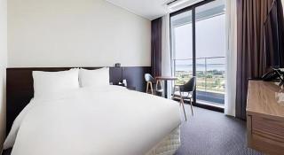Riviera Incheon Airport Hotel - 2